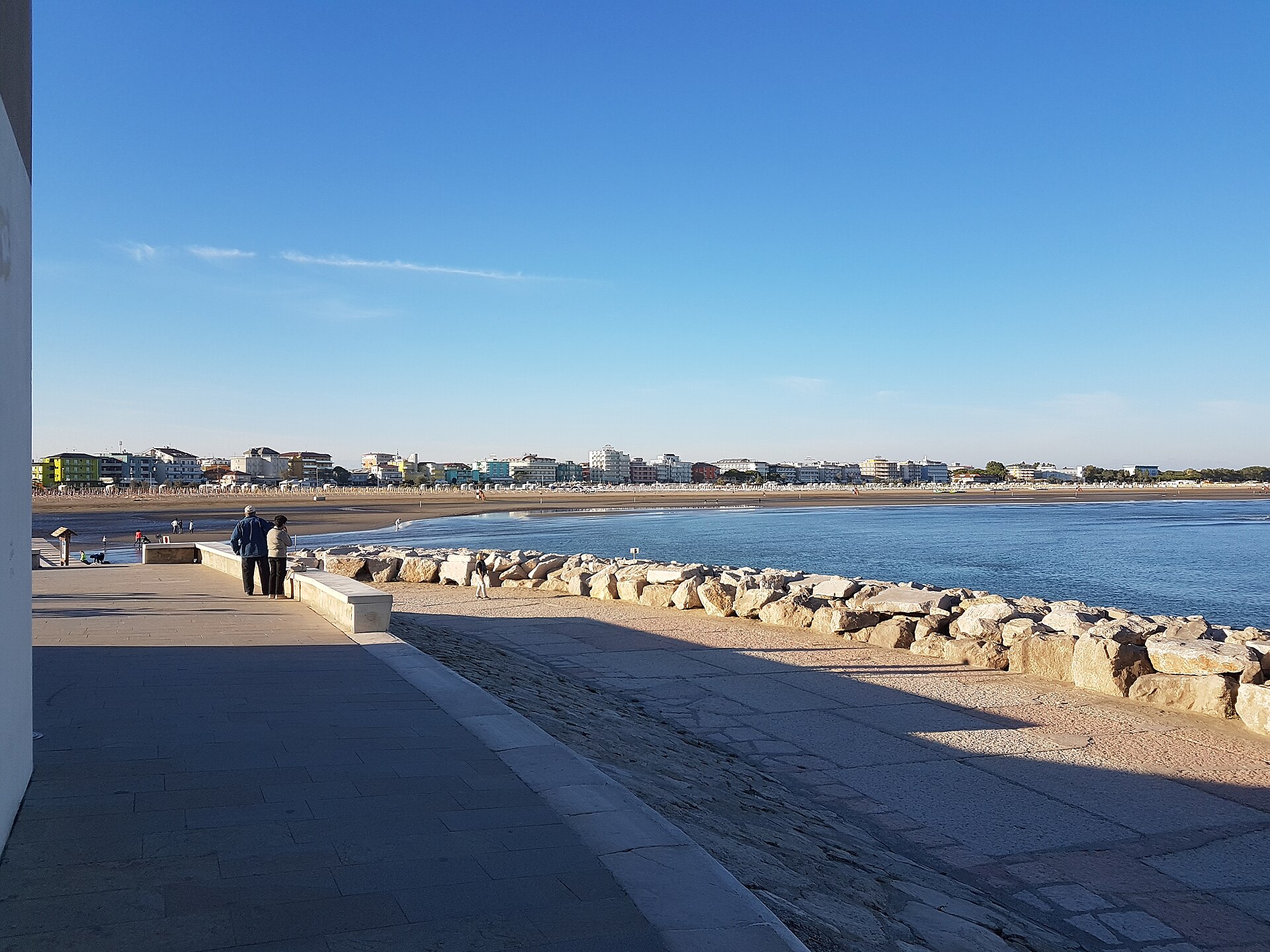 La passeggiata verso il santuario della Madonna dell'Angelo