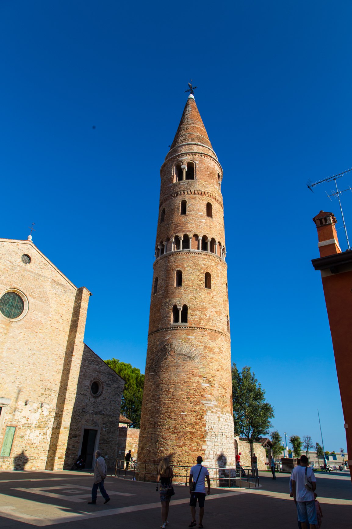 Il campanile cilindrico del Duomo di Caorle